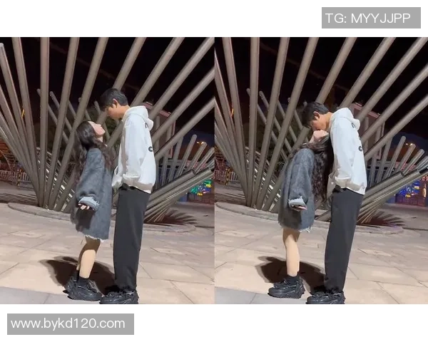 揭秘足坛情侣身高差趣闻 世界级球星与伴侣浪漫对比